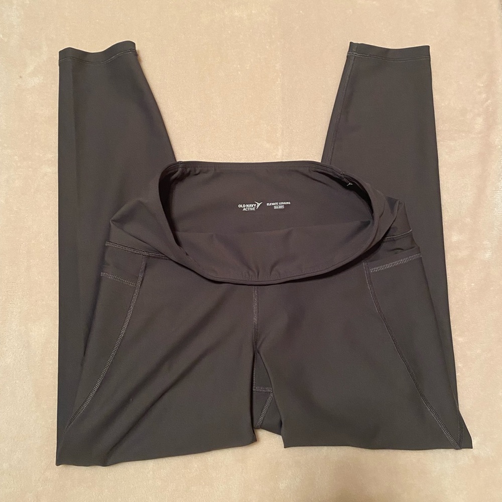 Old Navy elevate legging navy green